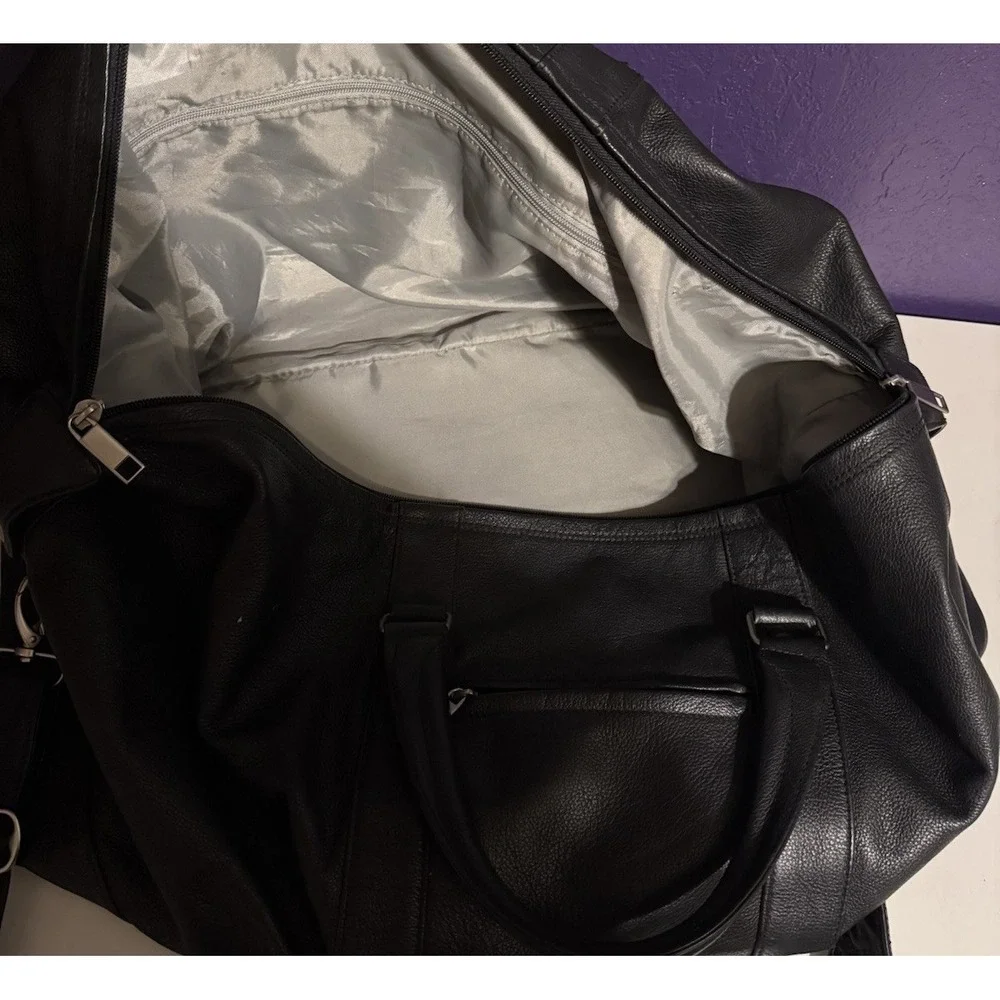 Vintage Ford Mustang Leather Duffle Luggage Employee Gift Shelby Cobra Rare